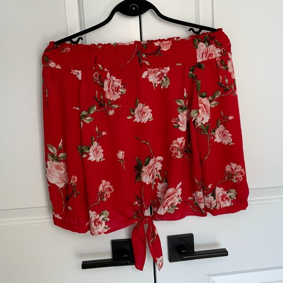 Dynamite Off Shoulder Top - Picture 3 of 5